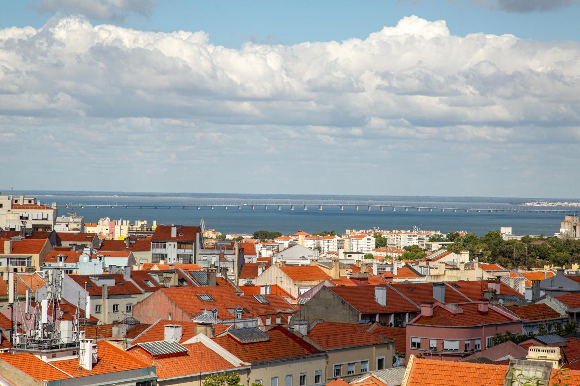 Miradouro Penha De Franca Duplex Apartment ลิสบอน ภายนอก รูปภาพ
